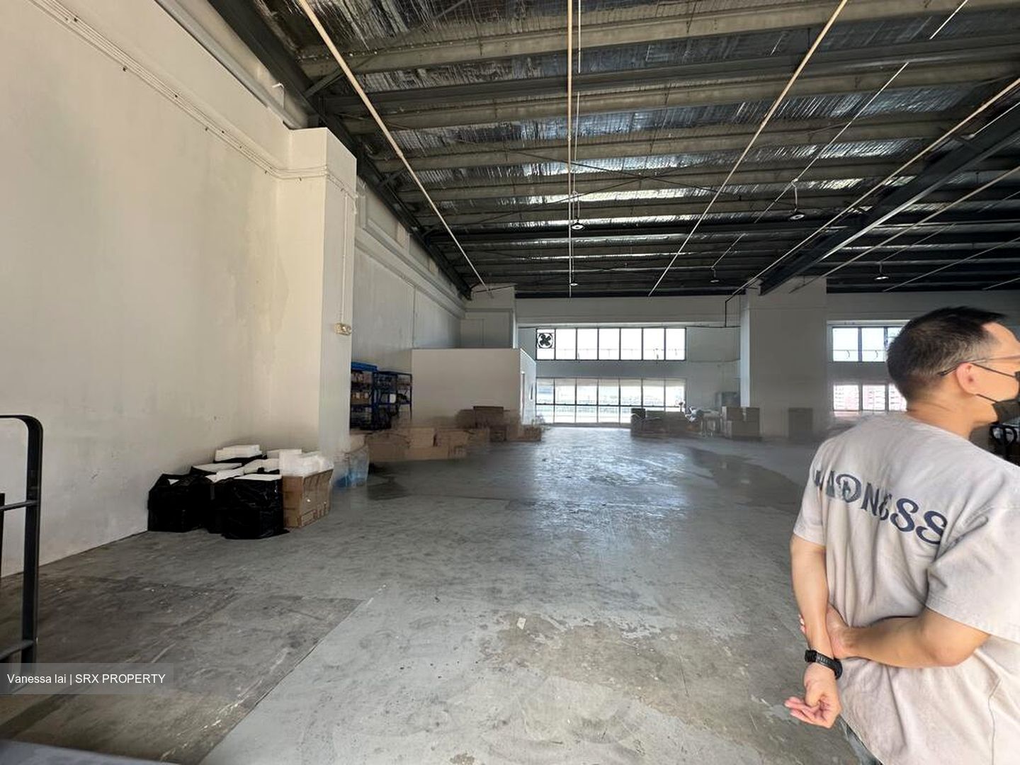 Boon Lay MRT (D22), Warehouse #460634931